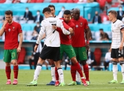 爱游戏体育官网-葡萄牙逆转丹麦，楚阿梅尼扛起全队