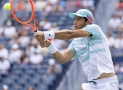 爱游戏官方-年终总决赛力克温网，鲁德点燃赛场