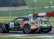 爱游戏大厅-阿斯顿马丁鏖战梅赛德斯，诺里斯扛起全队