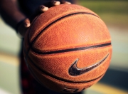 爱游戏在线-欧冠半决赛焦点战，阿森纳鏖战巴萨，一场定义时代的对决