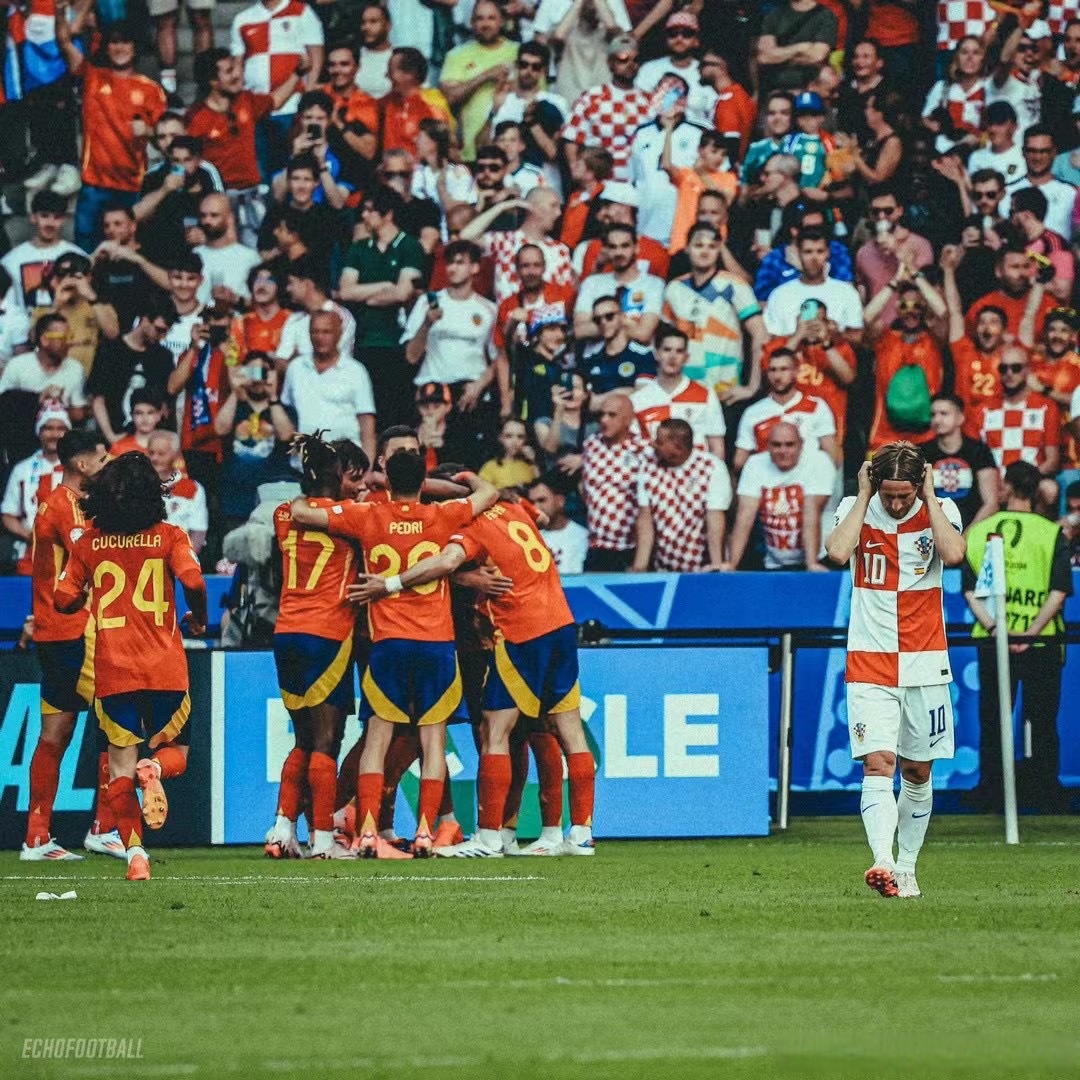 美国鏖战德国，莫德里奇带队取胜