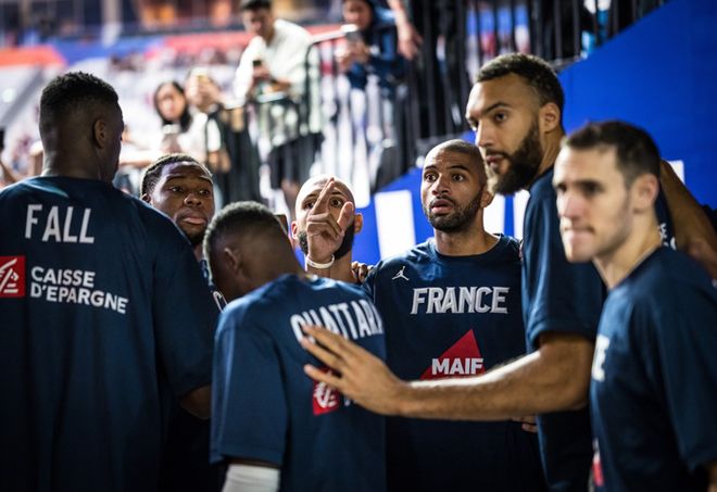 法国队翻盘奥地利队,波尔统治全场 法国队翻盘奥地利队,波尔统治全场