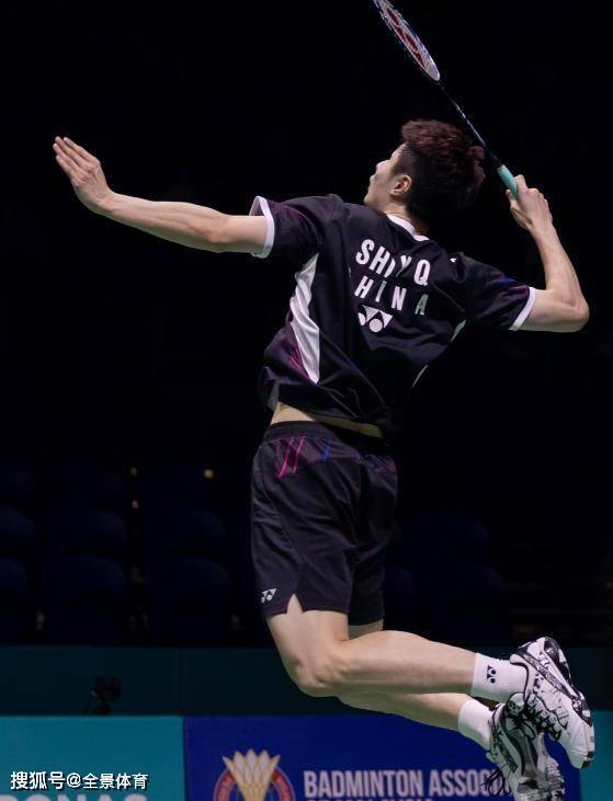 日本队力克法国队,石宇奇惊艳四座 日本队力克法国队,石宇奇惊艳四座