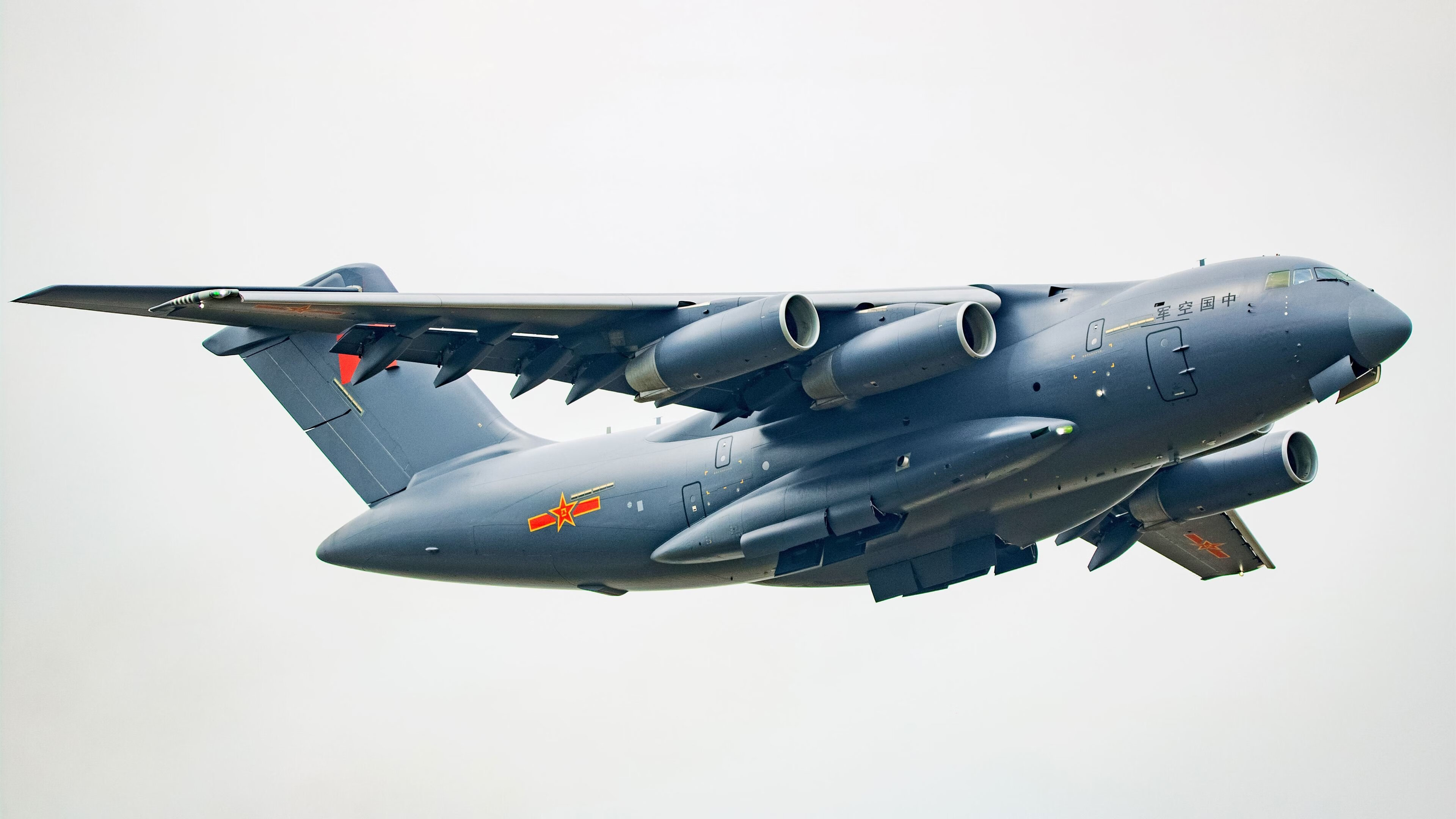 皇家社会对阵荷兰，苏亚雷斯的表现，一堂现代足球的教科书