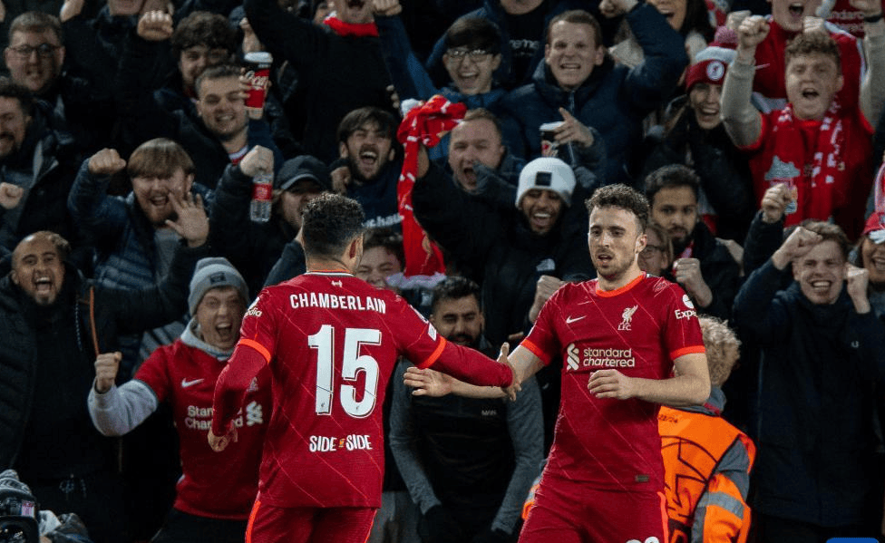 利物浦迎战皇马,英西对垒激烈展开! 利物浦迎战皇马,英西对垒激烈展开!